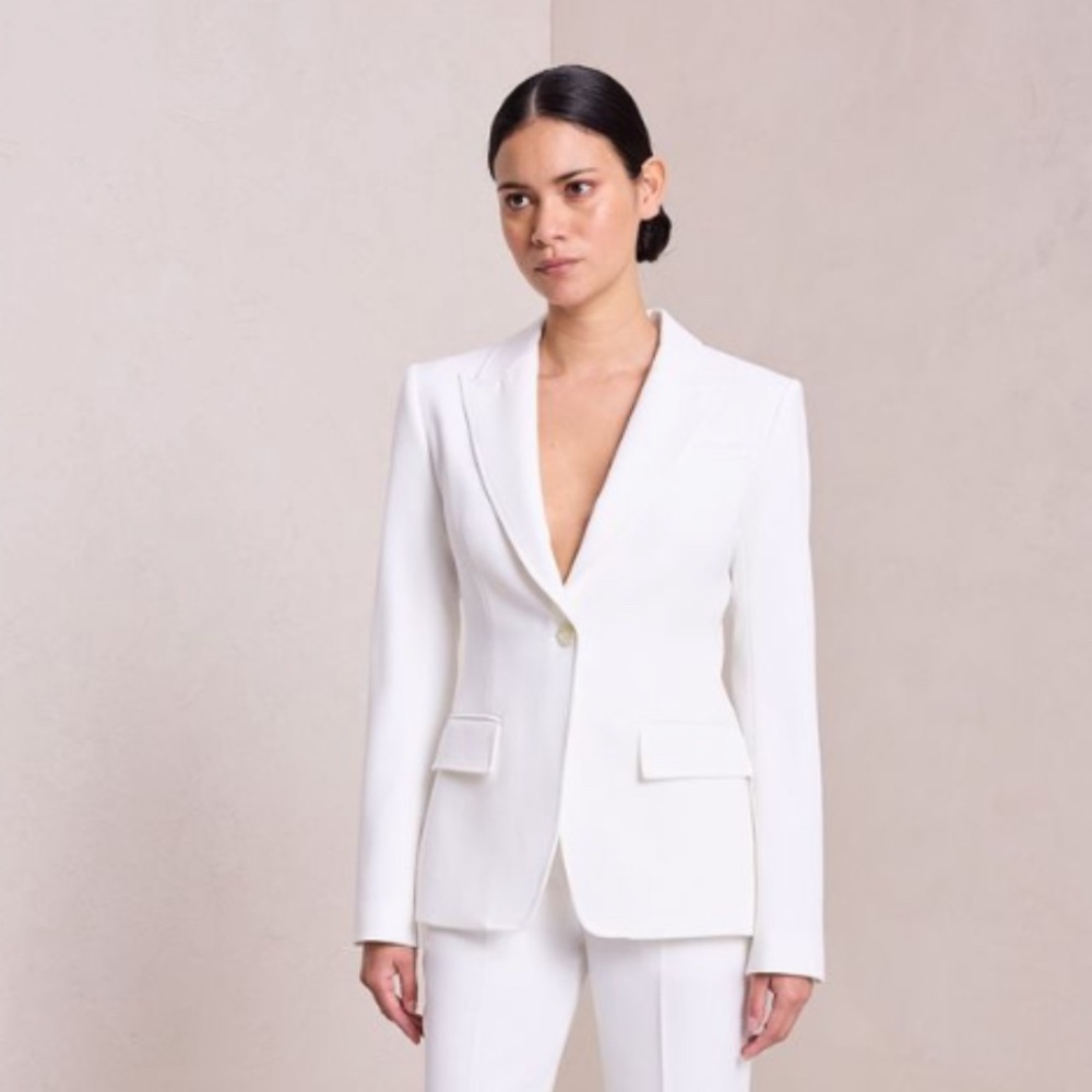 A.L.C. Edie Tailored Jacket
Daikon / 4 ; NEW WITH TAGS